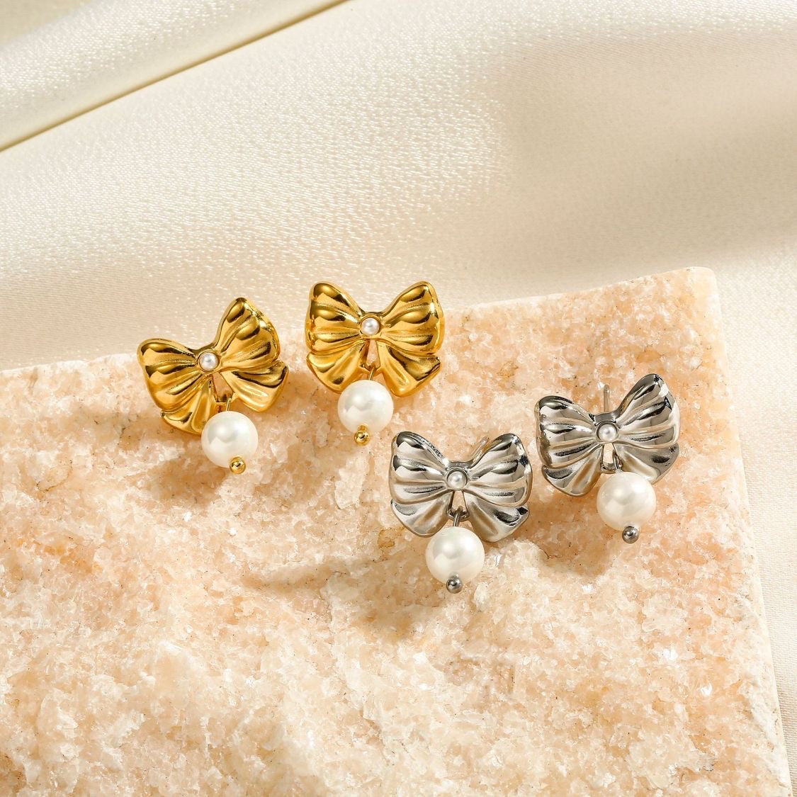 AMARA PEARL BOW EARINGS