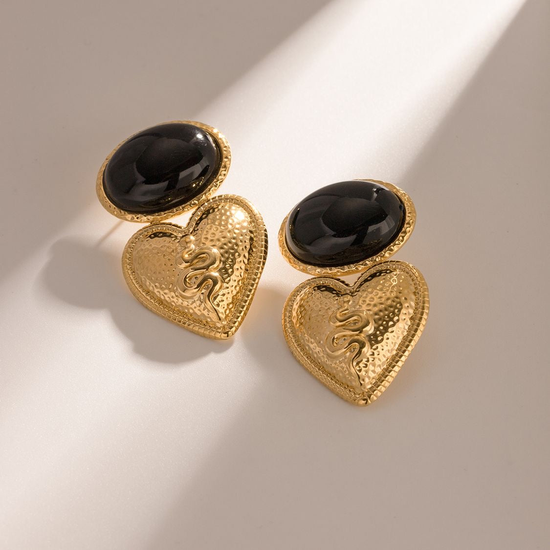 CLEO HEART EARRINGS