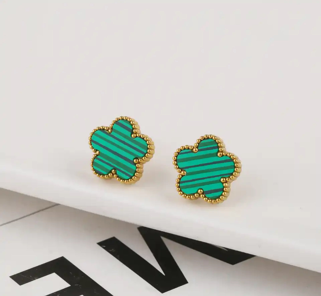 CLOVER EARRINGS