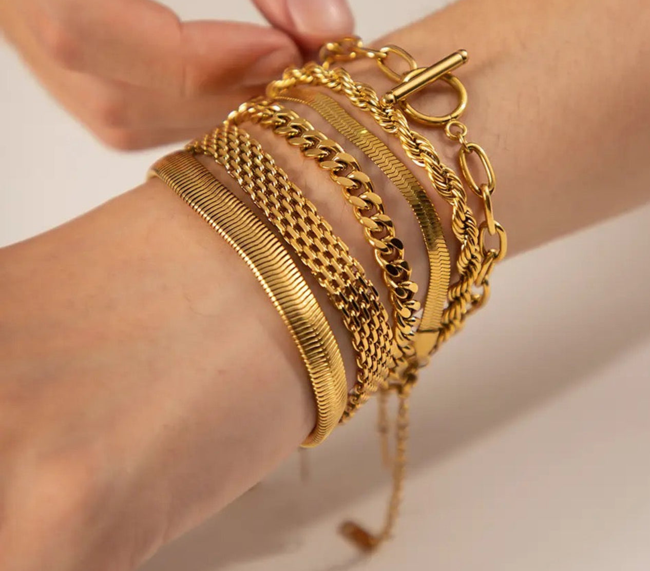 ASTRID BRACELET