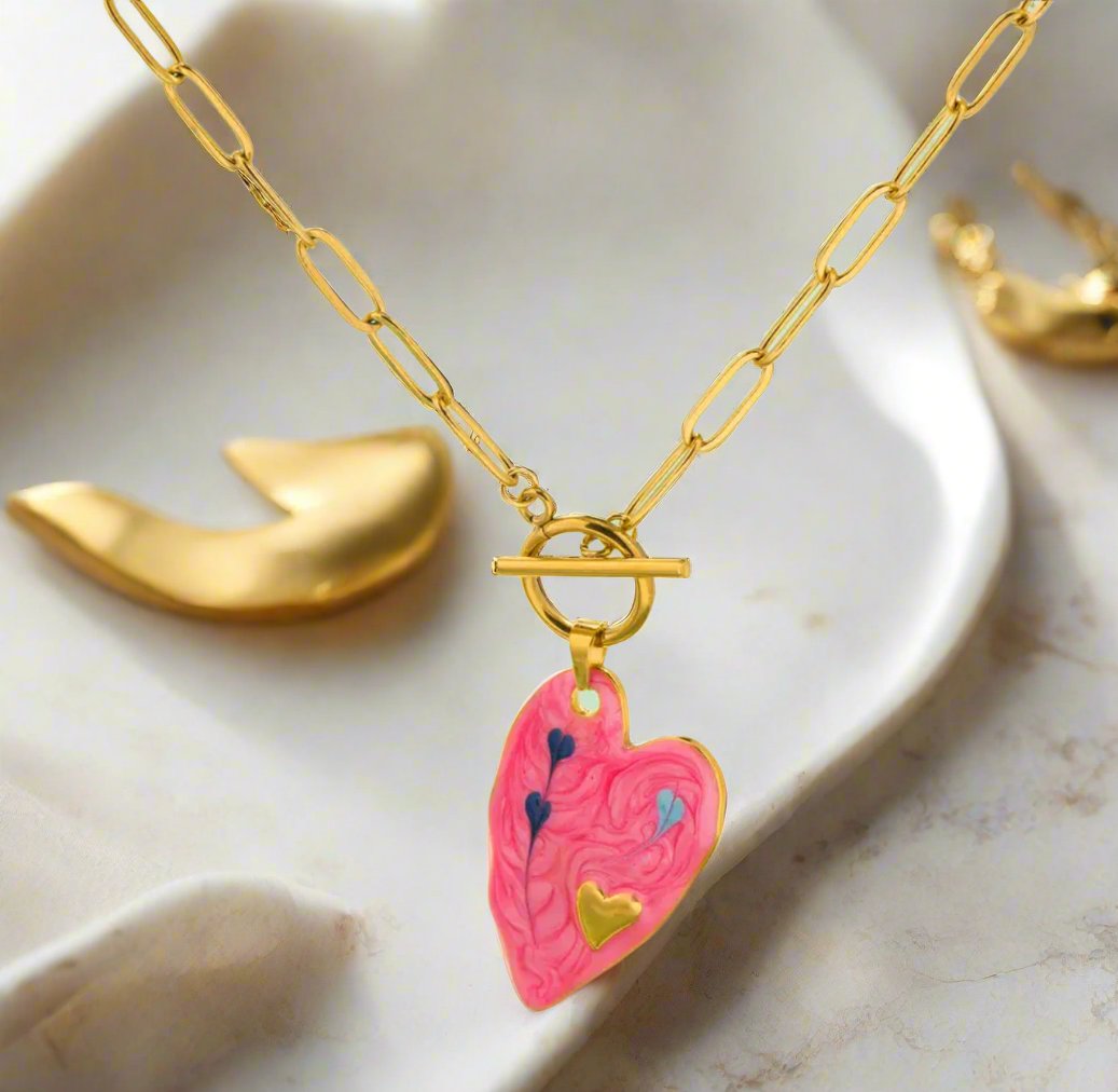 HEART NECKLACE