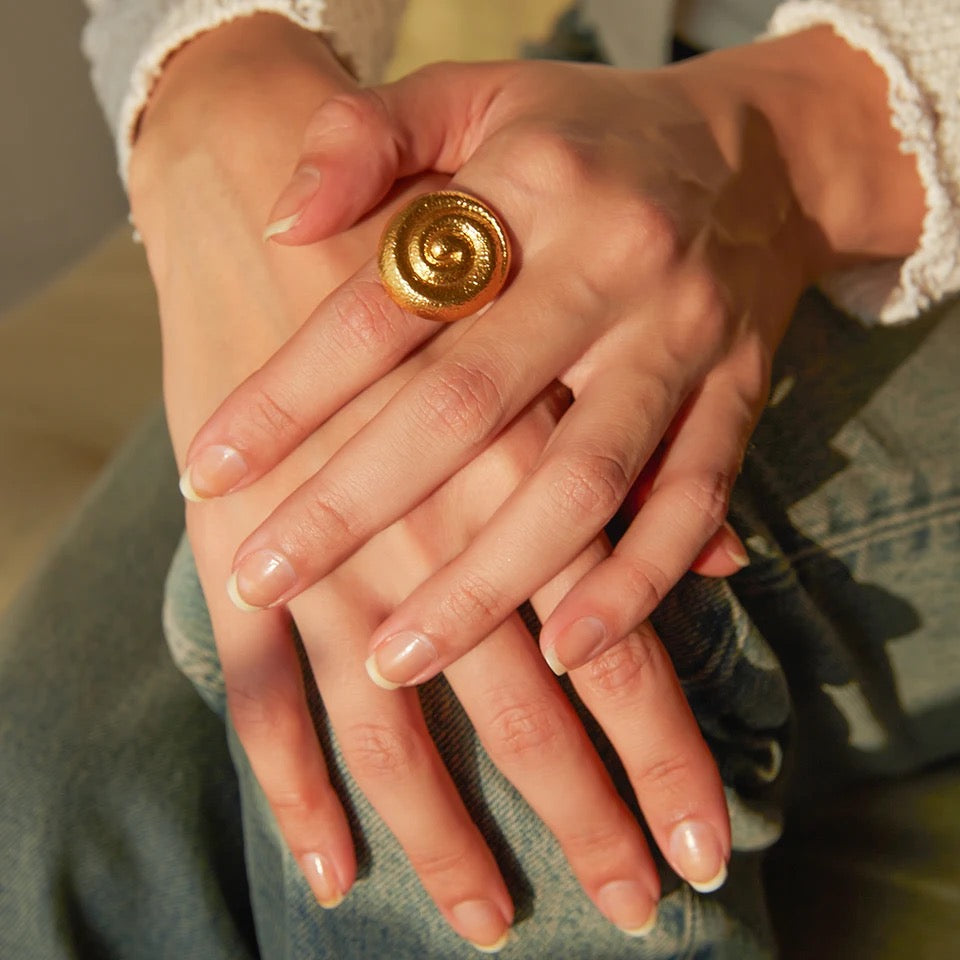 SHIMMERING SHELL OPEN RING