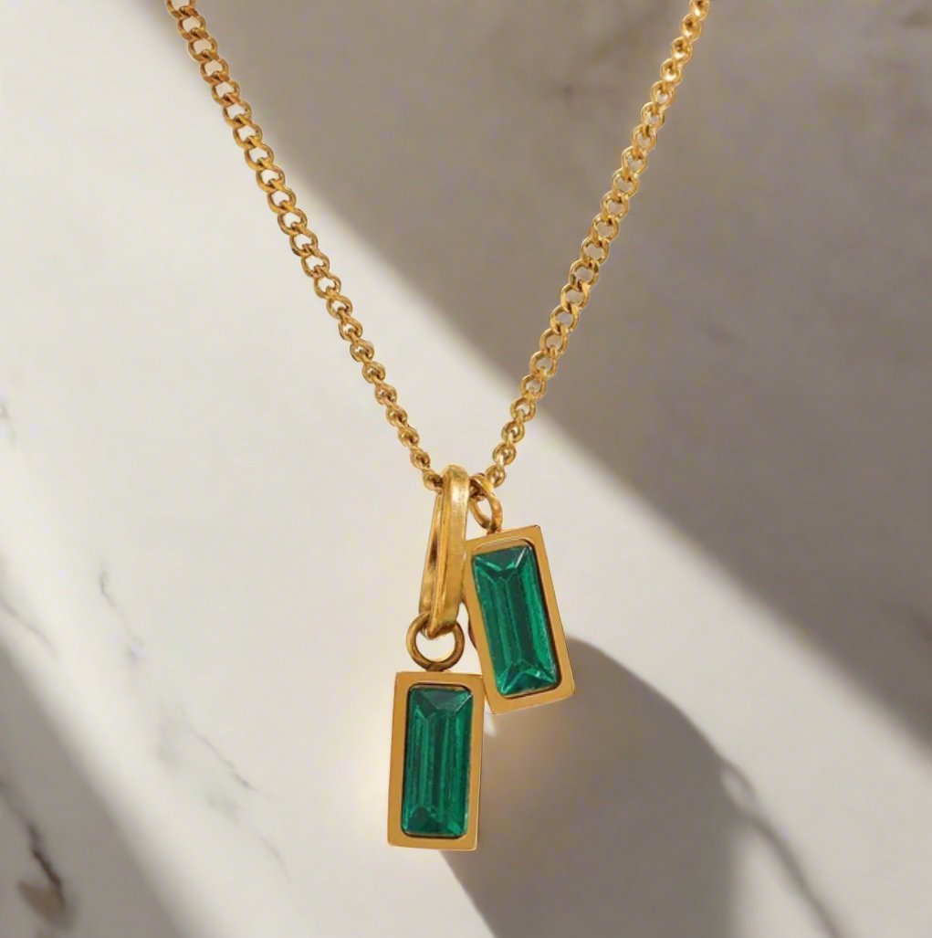 GREEN FALL NECKLACE