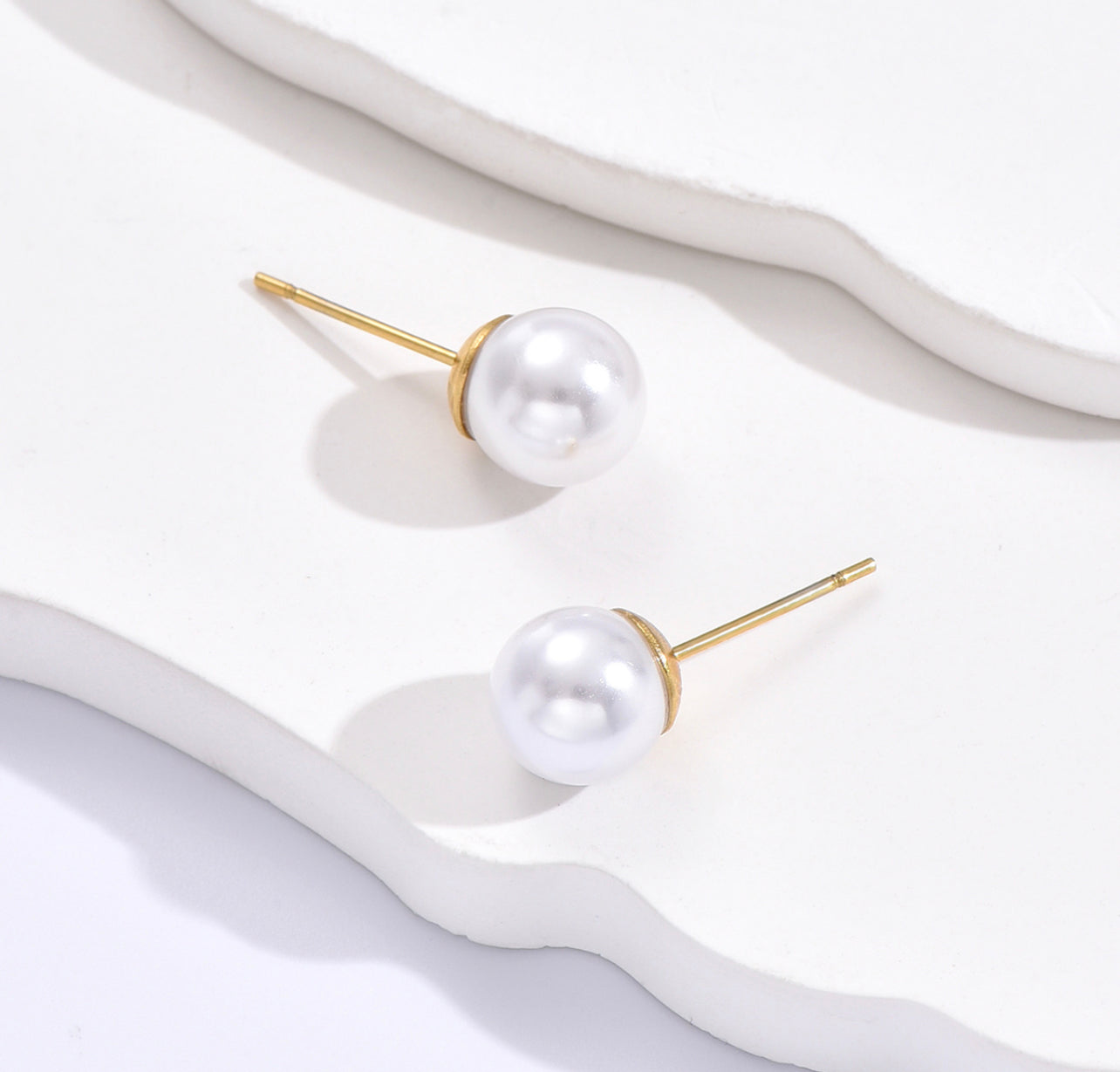 PEARL STUD EARRINGS