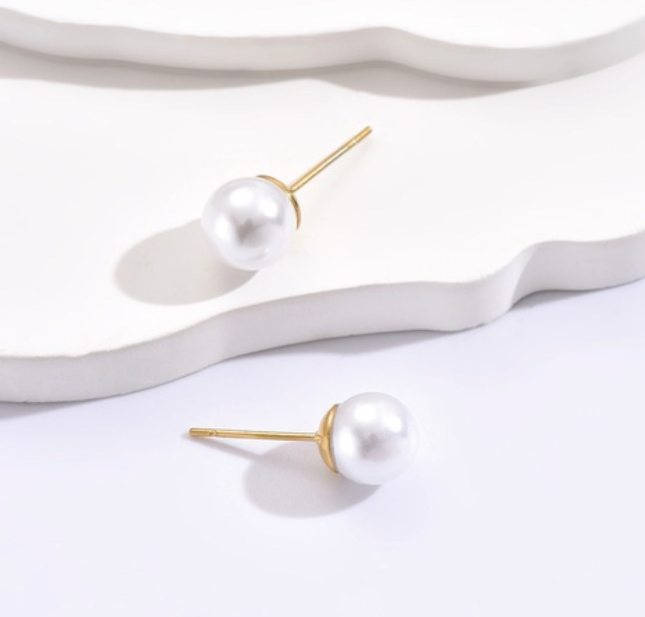 PEARL STUD EARRINGS